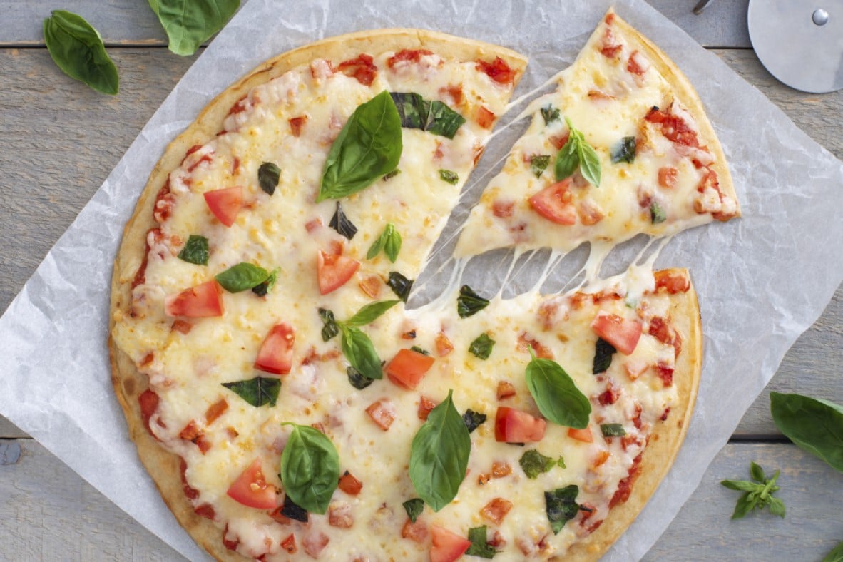 Pizza L Italienne Plaisirs Laitiers   Italian Pizza 